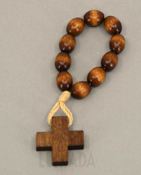 Afbeelding van WOODEN 10 BEADS ROSARY BROWN RLD303