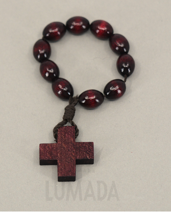 Picture of WOODEN 10 BEADS ROSARY DARK RED RLD301