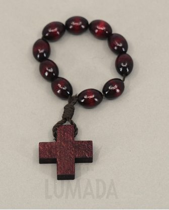 Afbeeldingen van WOODEN 10 BEADS ROSARY DARK RED RLD301